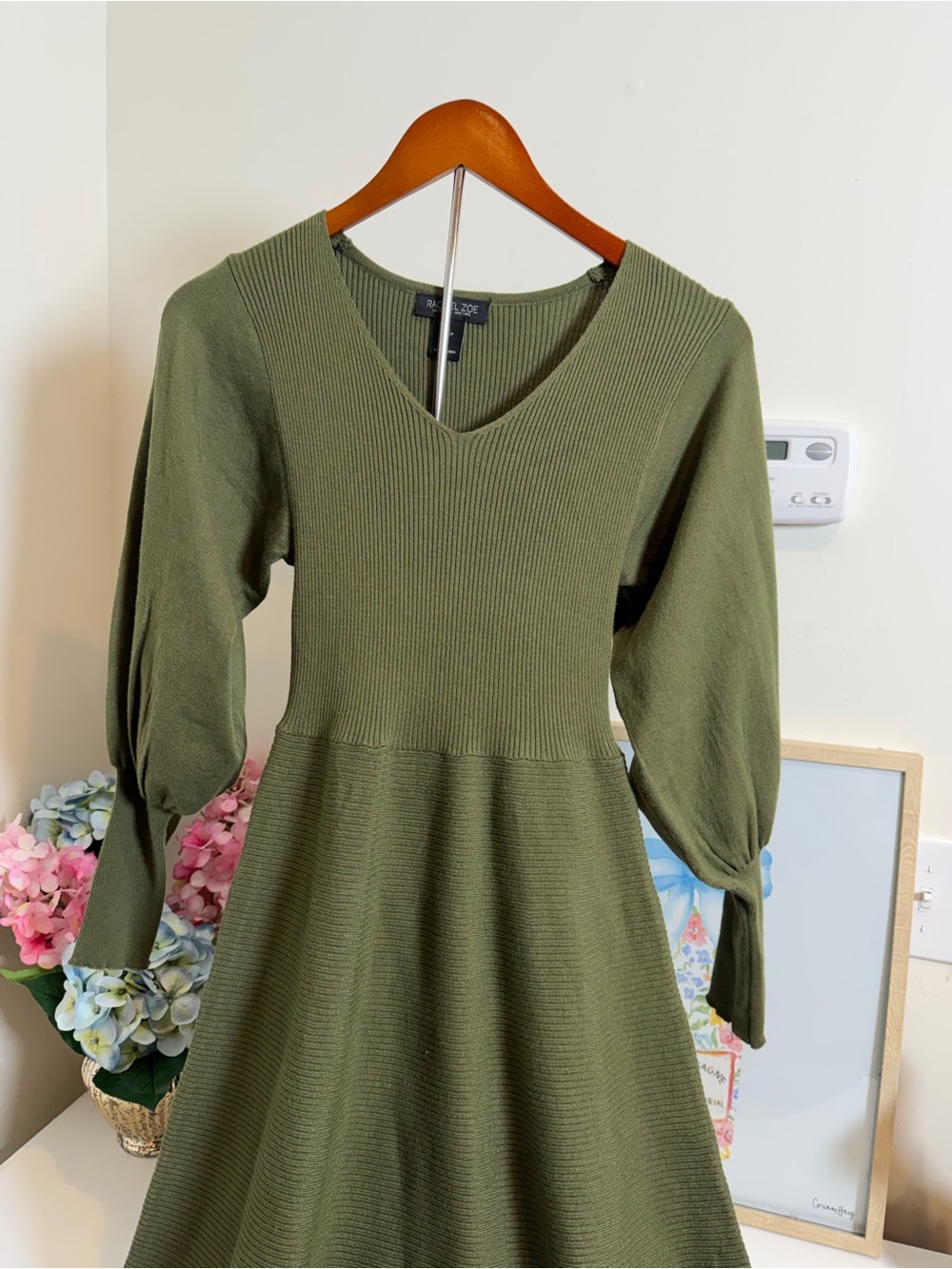 RACHEL ZOE Olive Green Ribbed Knit V-Neck Midi Sweater Dress Small EUC - Picture 2 of 9